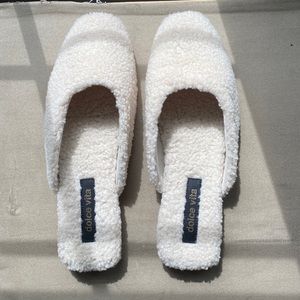 Dolce Vita slip ons